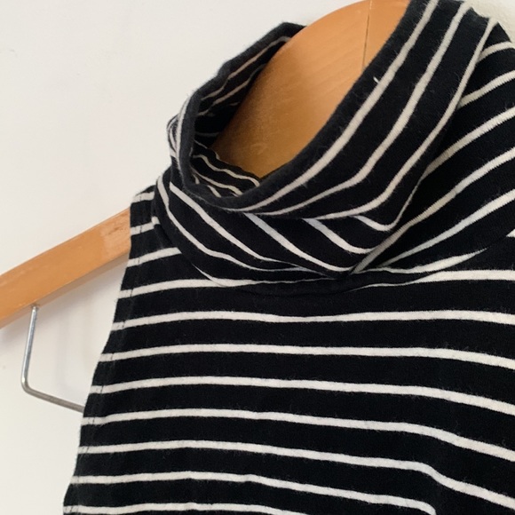 American Apparel Small Striped Mock Turtle Neck Sleeveless Crop Top Tank - Picture 2 of 3
